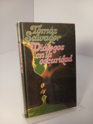 Diálogos en la oscuridad