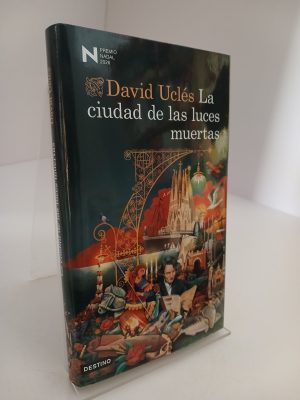La ciudad de las luces muertas