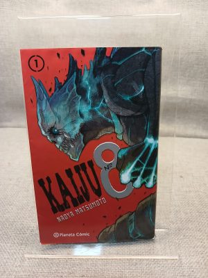 Kaiju 8 no 01