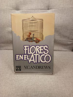 Flores en el ático