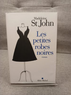 Les petites robes noires
